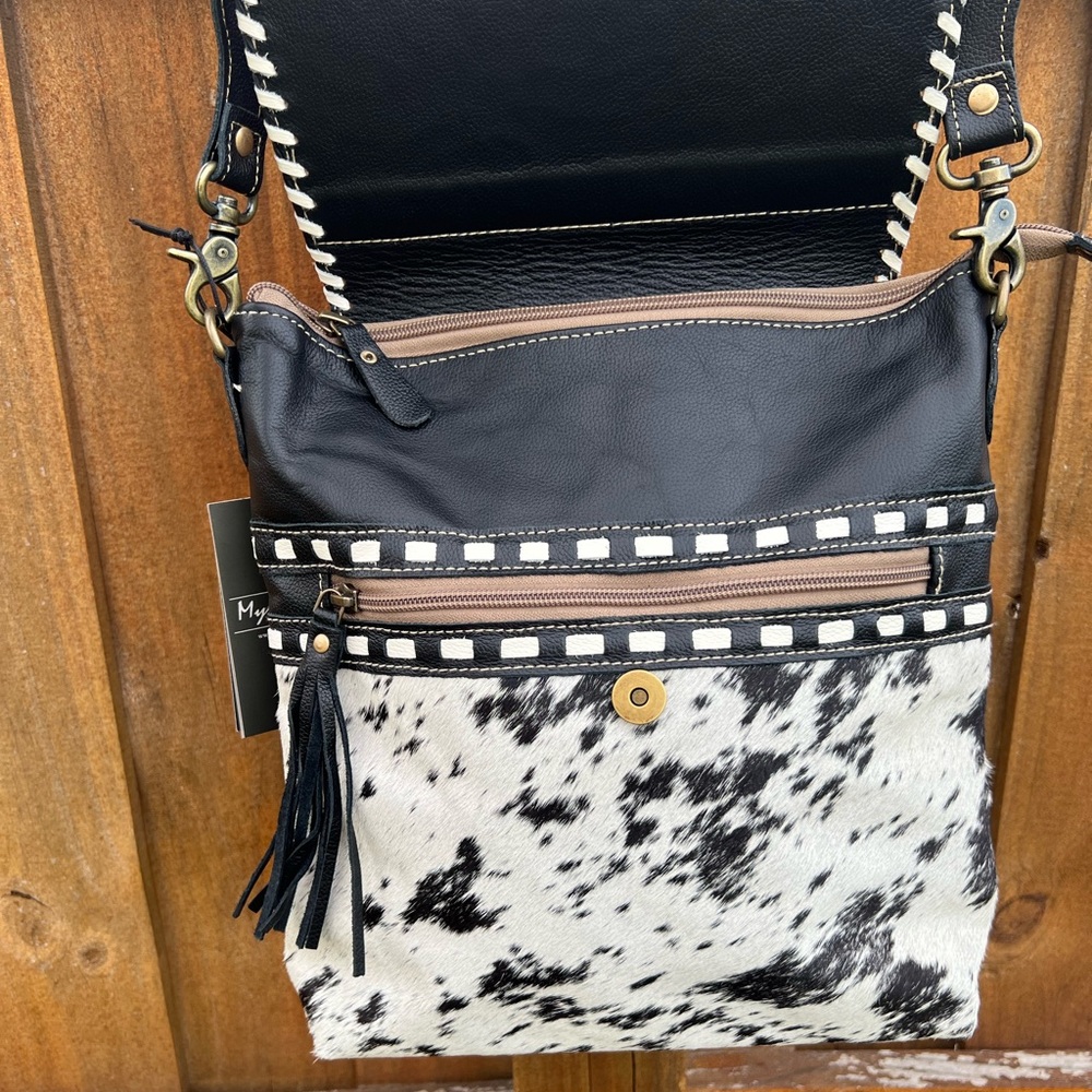 Myra Bag- Spirit of the Herd Hand Tooled Bag - Picture 8 of 16